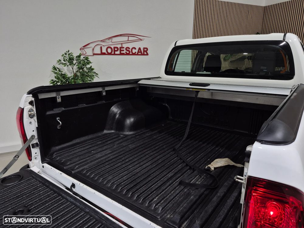 Toyota Hilux 2.4D-4D 4X4 | GARANTIA | NACIONAL - 3 LUG - 2020 - 10