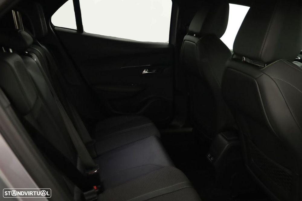Peugeot e-2008 50 kWh GT - 25