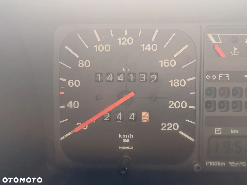 Volkswagen Golf - 18