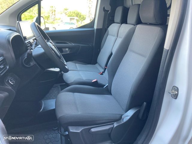 Opel Combo L1 1.5 Cdti IVA DEDUTIVEL - 27