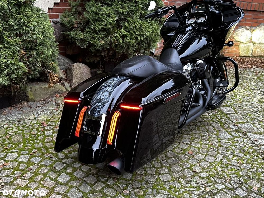 Harley-Davidson Touring Road Glide - 3