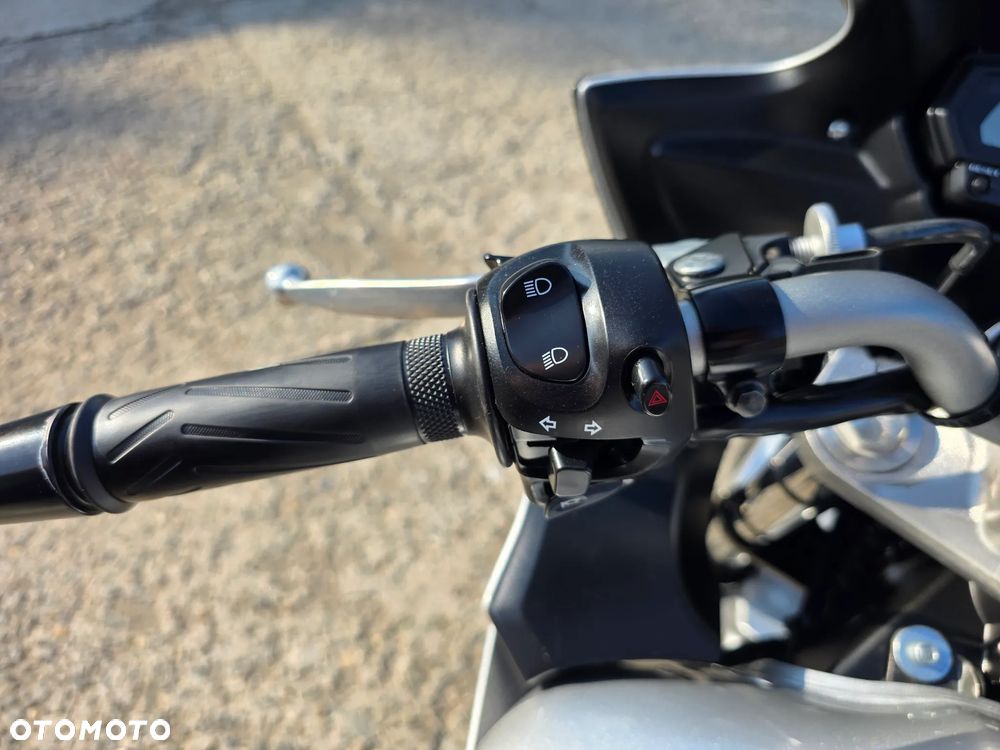 Yamaha FZ6 - 19
