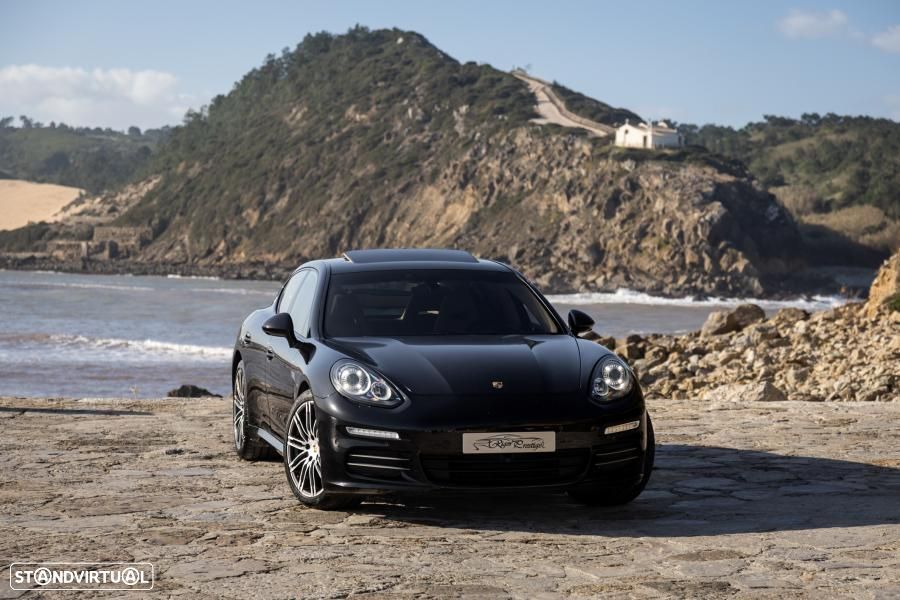 Porsche Panamera 4 Edition PDK - 1