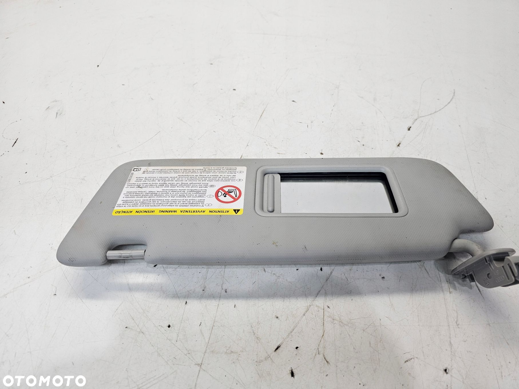OSŁONA PRZECIWSŁONECZNA AUDI Q3 8U A3 8V A4 A5 8U1857551 FT9 - 3
