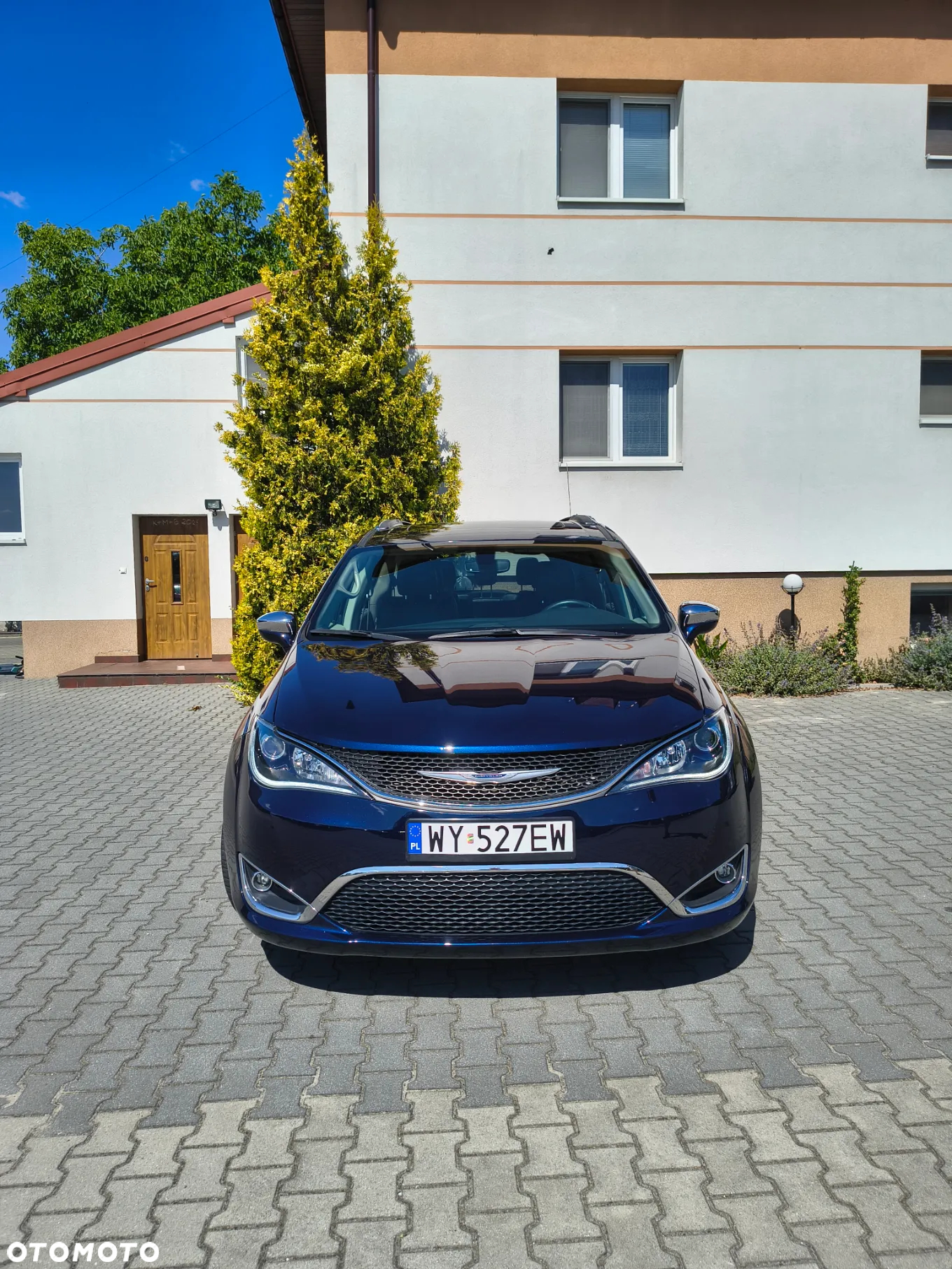 Chrysler Pacifica - 5