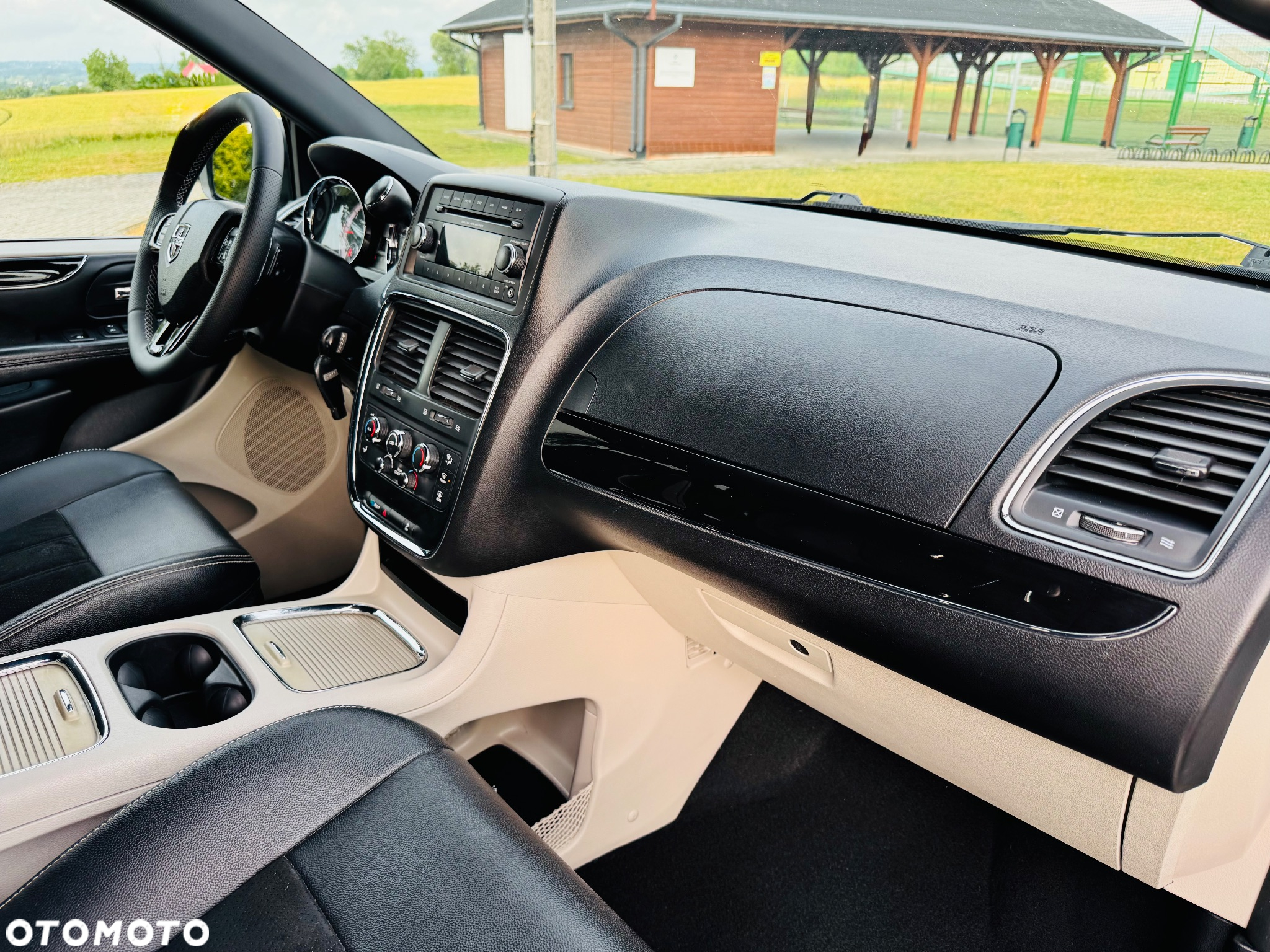 Dodge Grand Caravan 3.6 R/T - 15