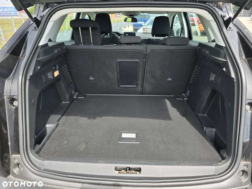 Peugeot 3008 1.2 PureTech Active S&S EAT8 - 33
