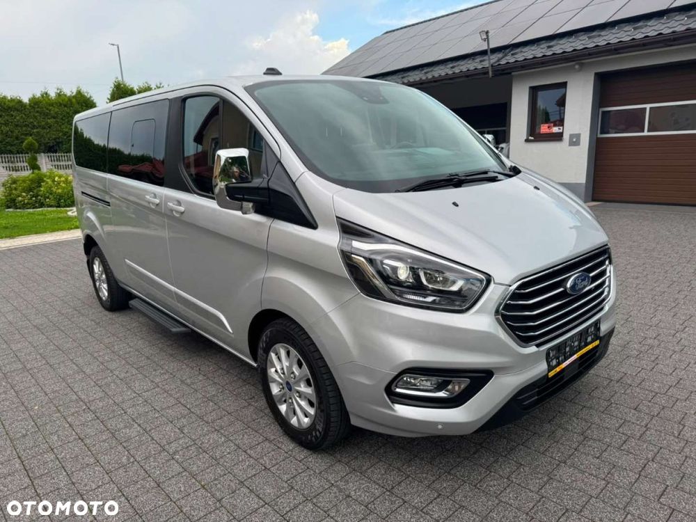 Ford Tourneo Custom - 15