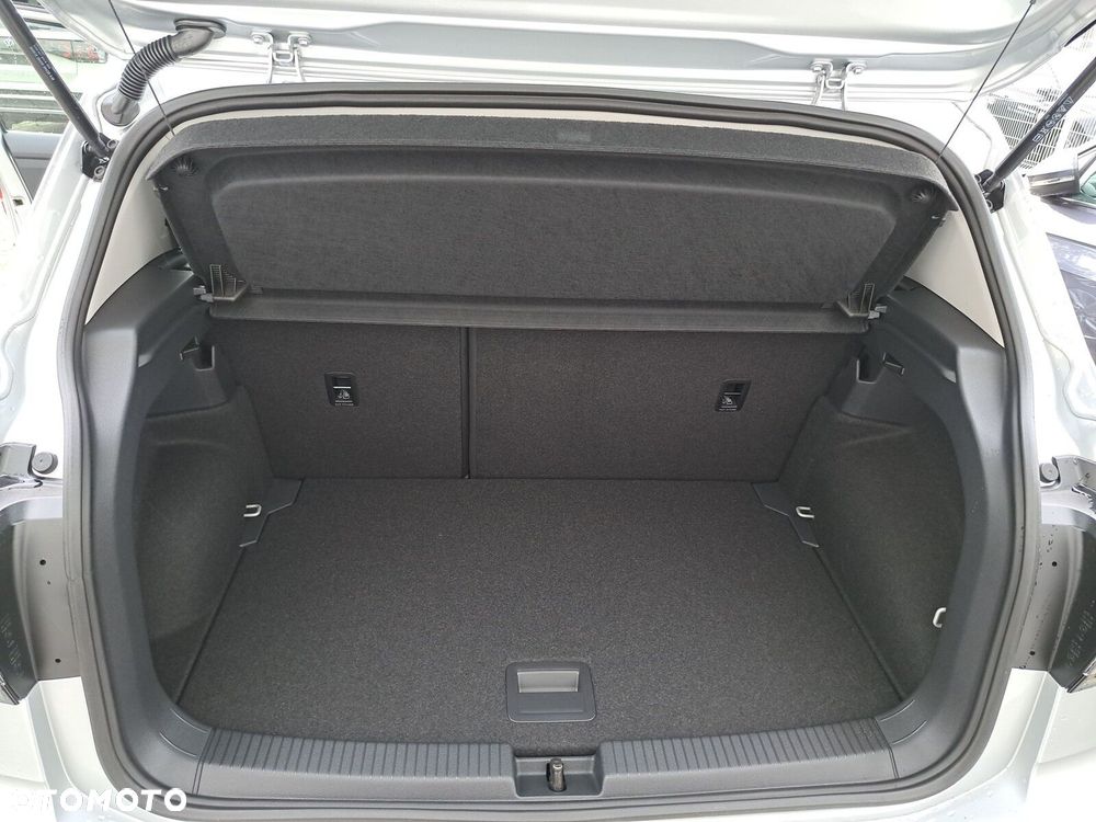 Volkswagen T-Cross - 18