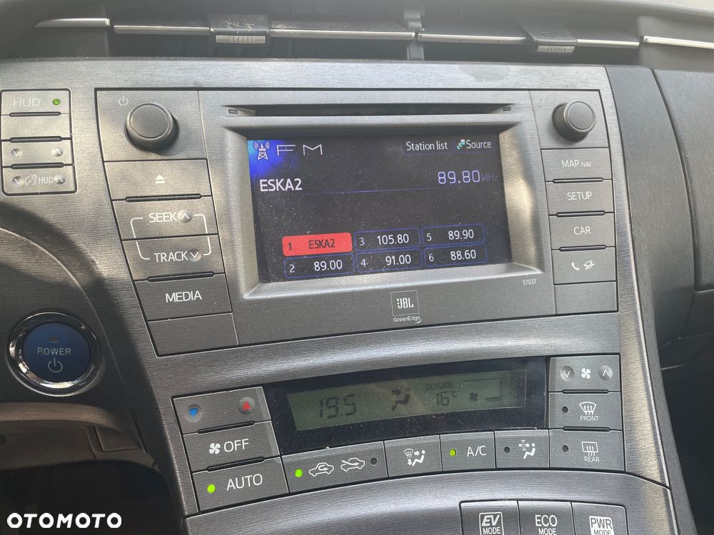 Toyota Prius 1.8 Hybrid Prestige - 17