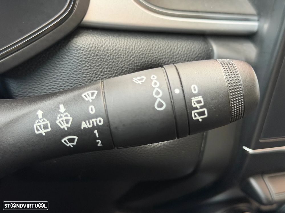 Renault Captur 1.0 TCe Exclusive Bi-Fuel - 11