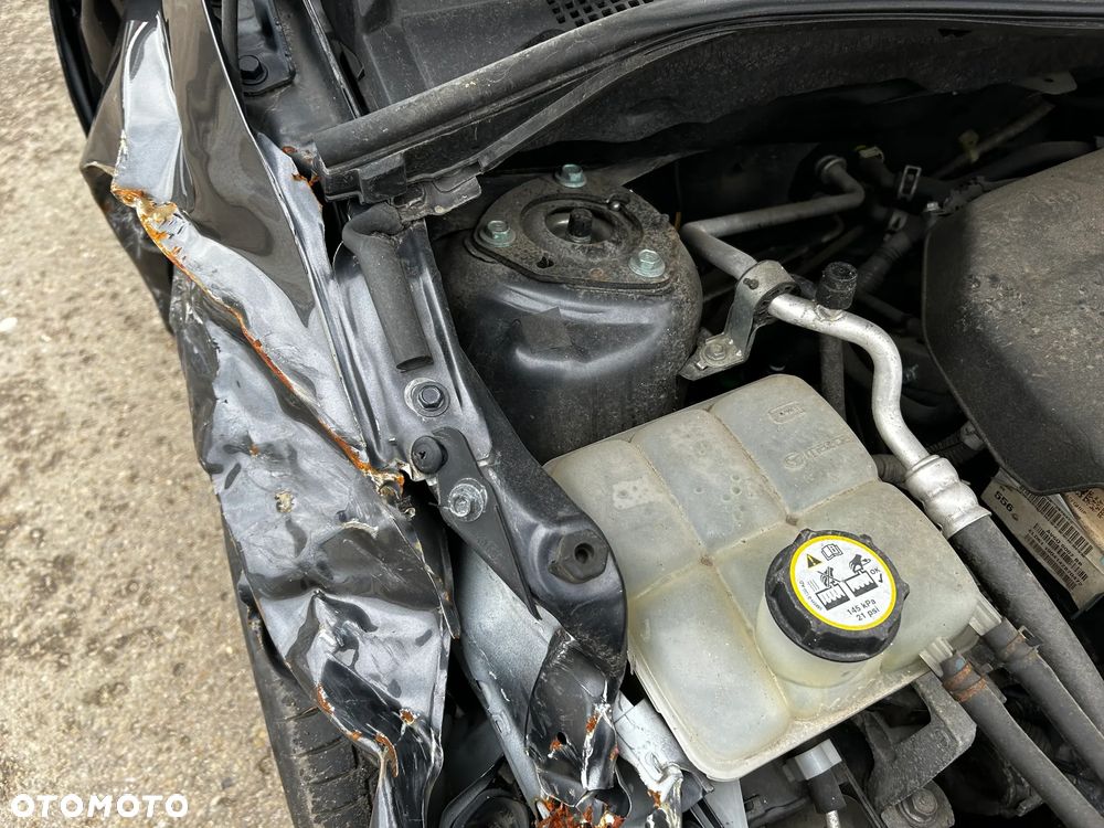 Mazda 5 - 18