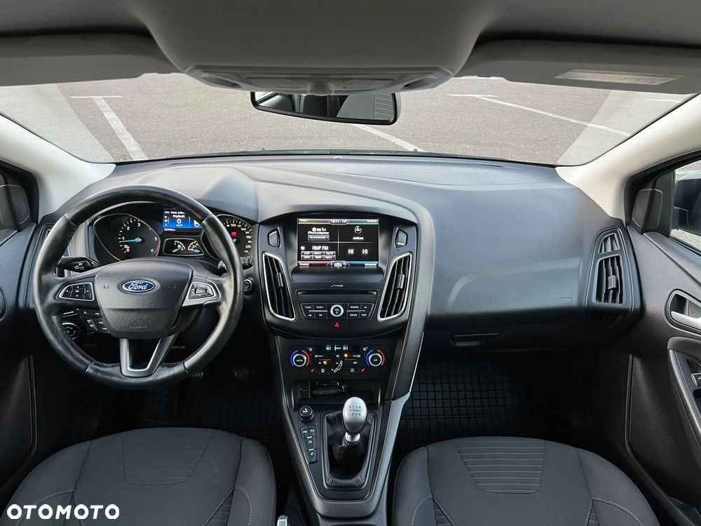 Ford Focus - 21