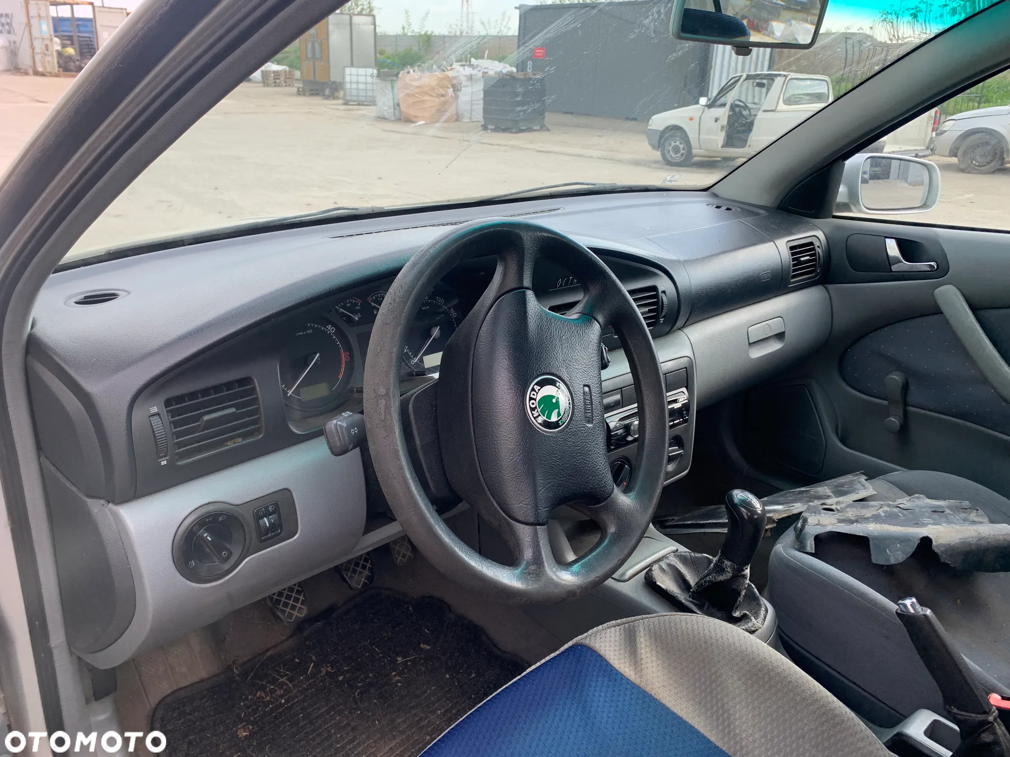 SKODA OCTAVIA 2000 1.9 TDI ALH *SAMOCHÓD NA CZĘŚCI* 525 MASKA LAMPA DRZWI LUSTERKO ZDERZAK GRILL BŁOTNIK KLAPA BELKA PRAWE LEWE PRZÓD TYŁ - 6