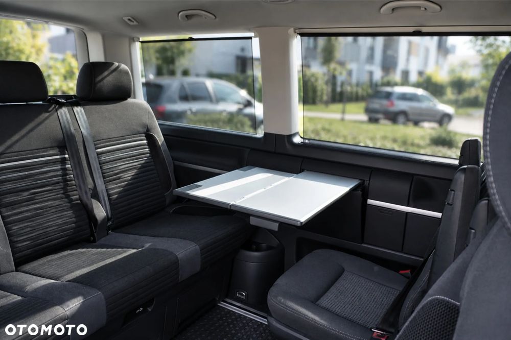 Volkswagen Multivan - 15