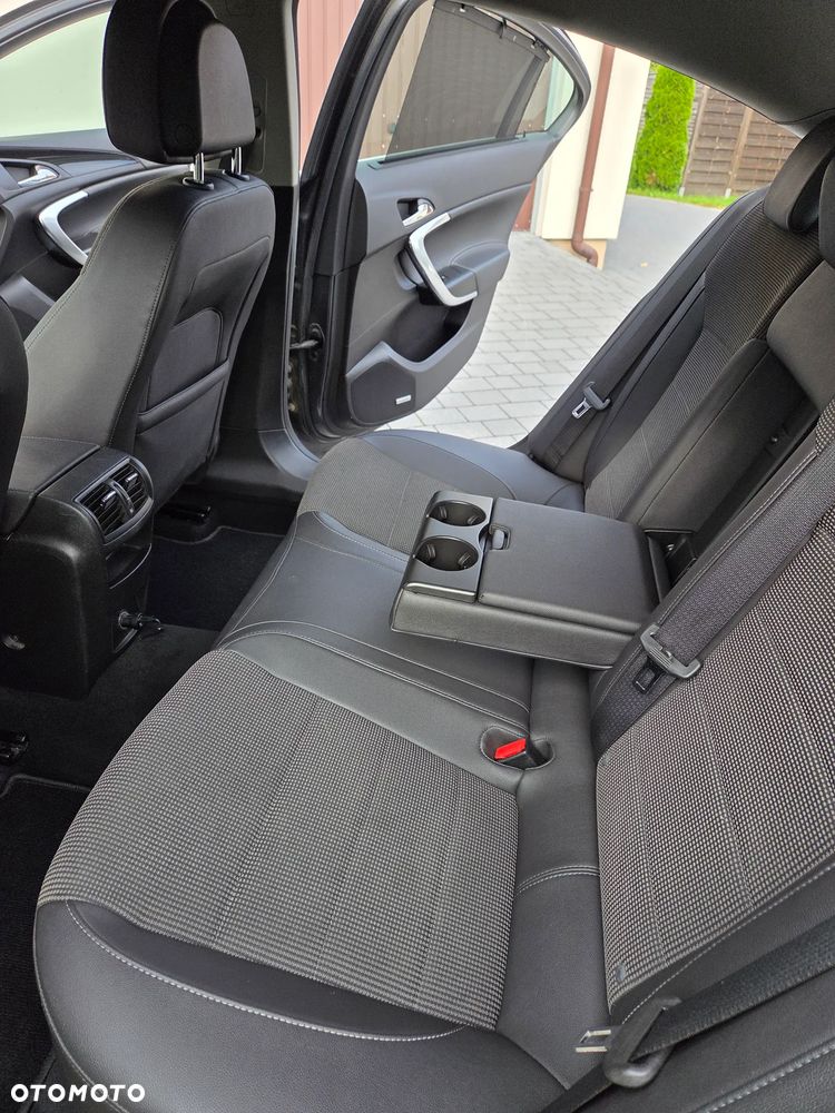 Opel Insignia 2.0 CDTI Edition - 21