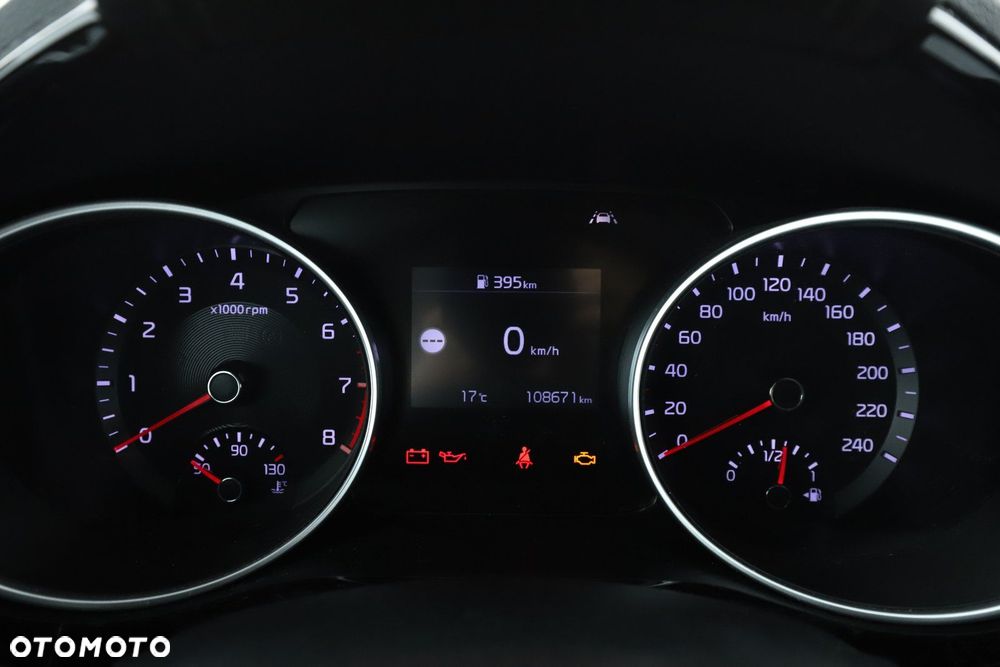 Kia Ceed - 11