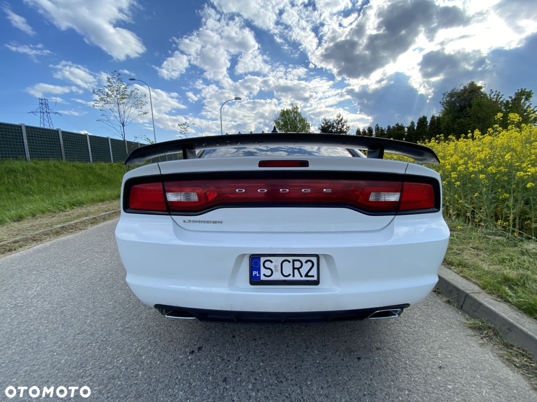 Dodge Charger - 5
