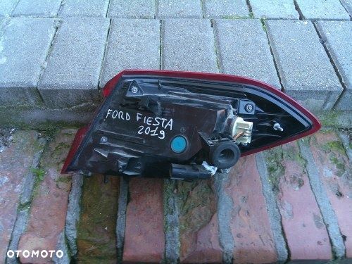 FORD FIESTA MK8 LED LEWA TYLNA LAMPA ORYGINAŁ - 4