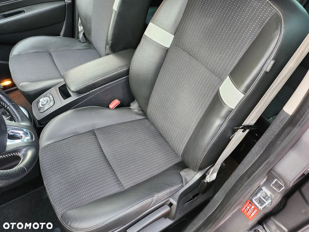 Renault Scenic 1.2 TCe Energy Bose Edition - 17