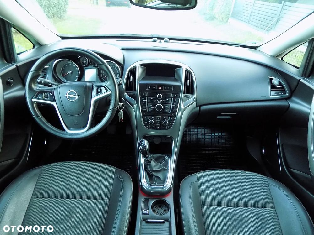 Opel Astra 1.4 Turbo Innovation - 14