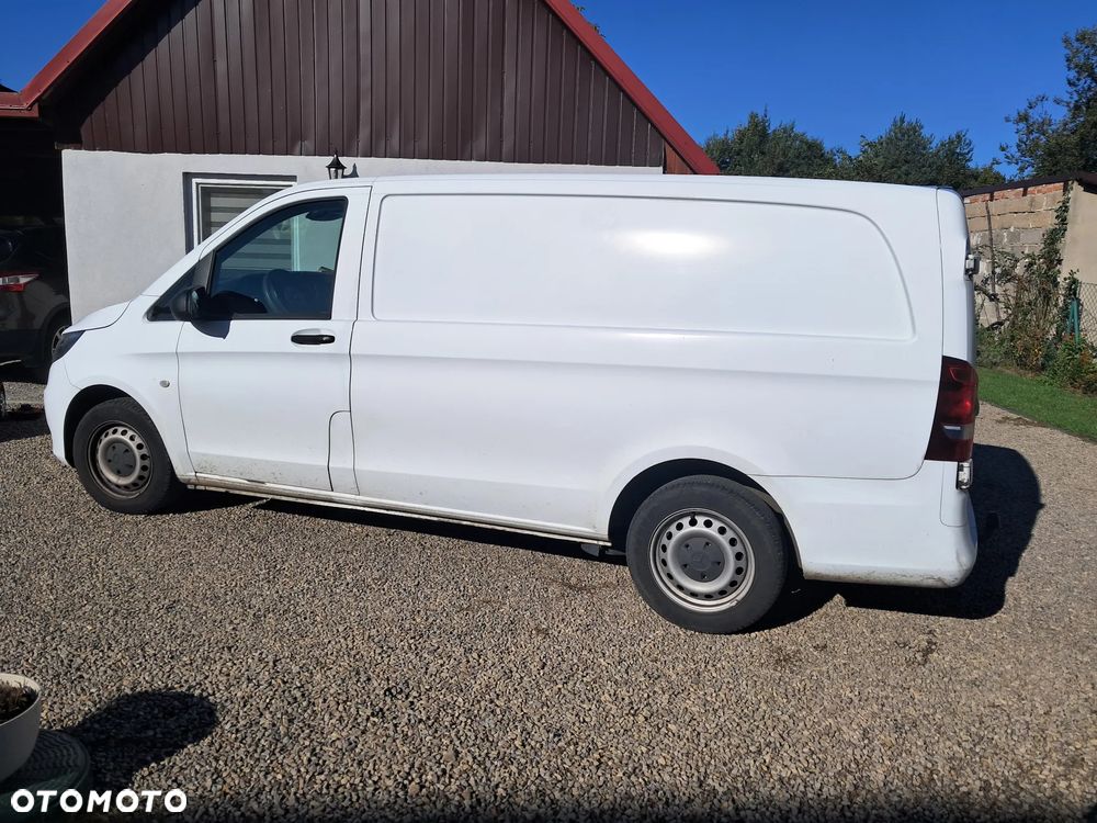 Mercedes-Benz 111 Vito - 1