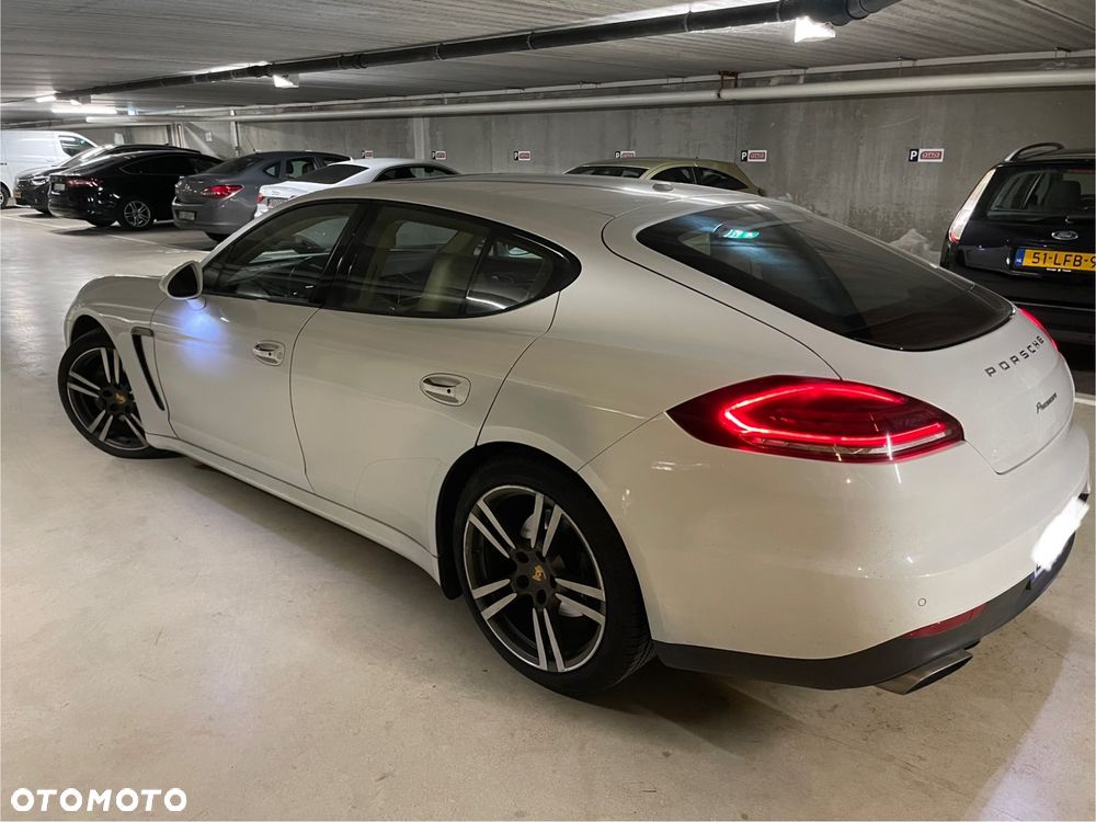 Porsche Panamera Edition - 2