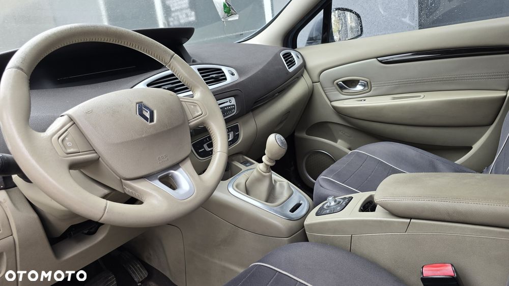 Renault Grand Scenic - 7