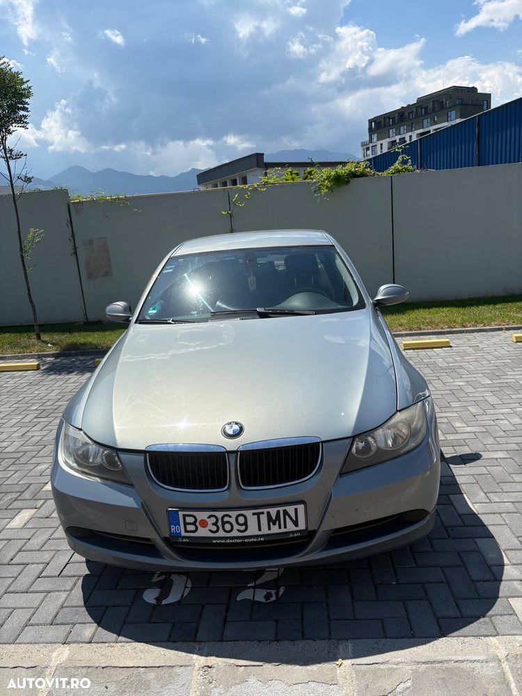 BMW Seria 3 320i Aut. - 1