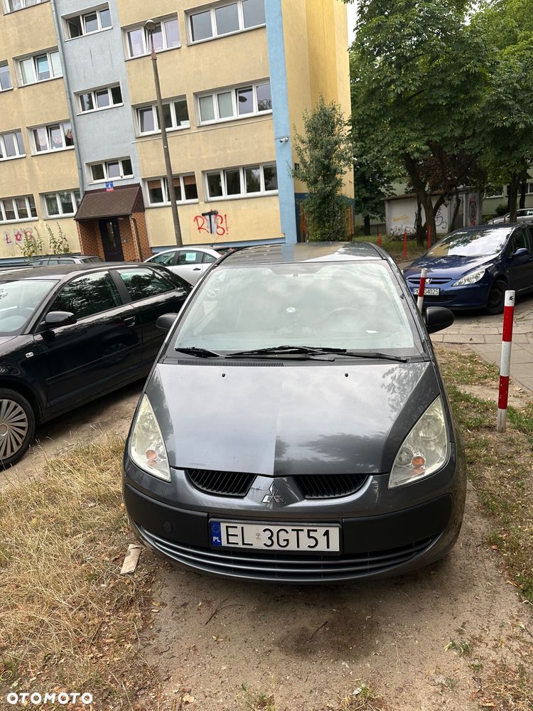 Mitsubishi Colt 1.1 - 11