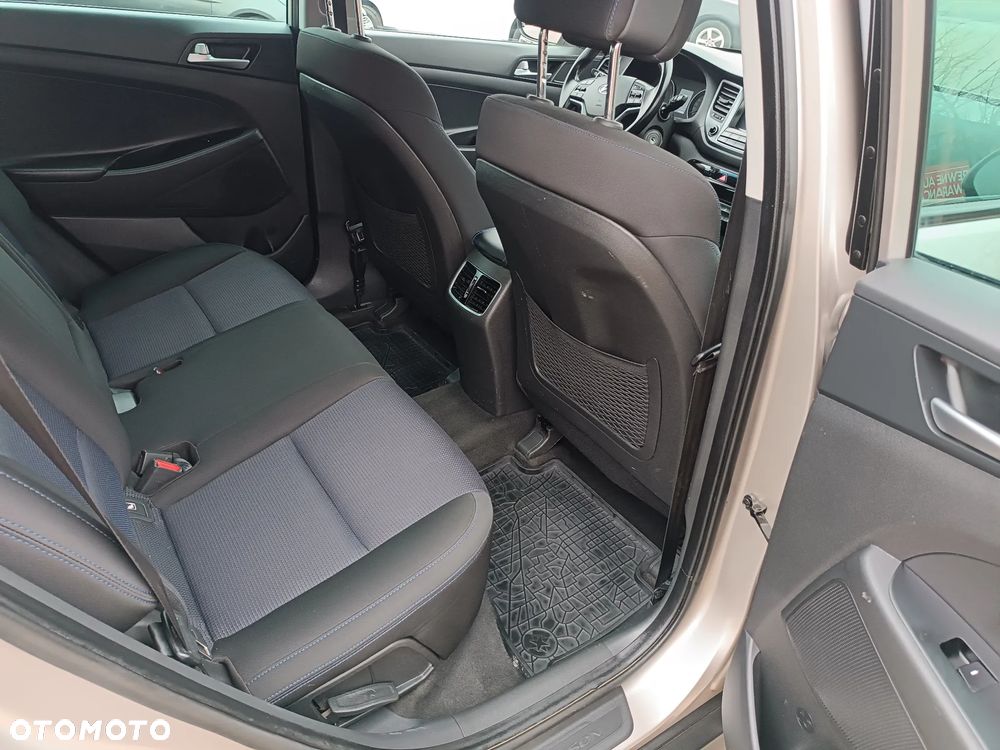 Hyundai Tucson blue 1.7 CRDi 2WD Passion - 31