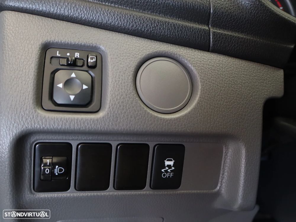 Mitsubishi L200 2.4 DI-D Club Intense Strakar 4WD - 21