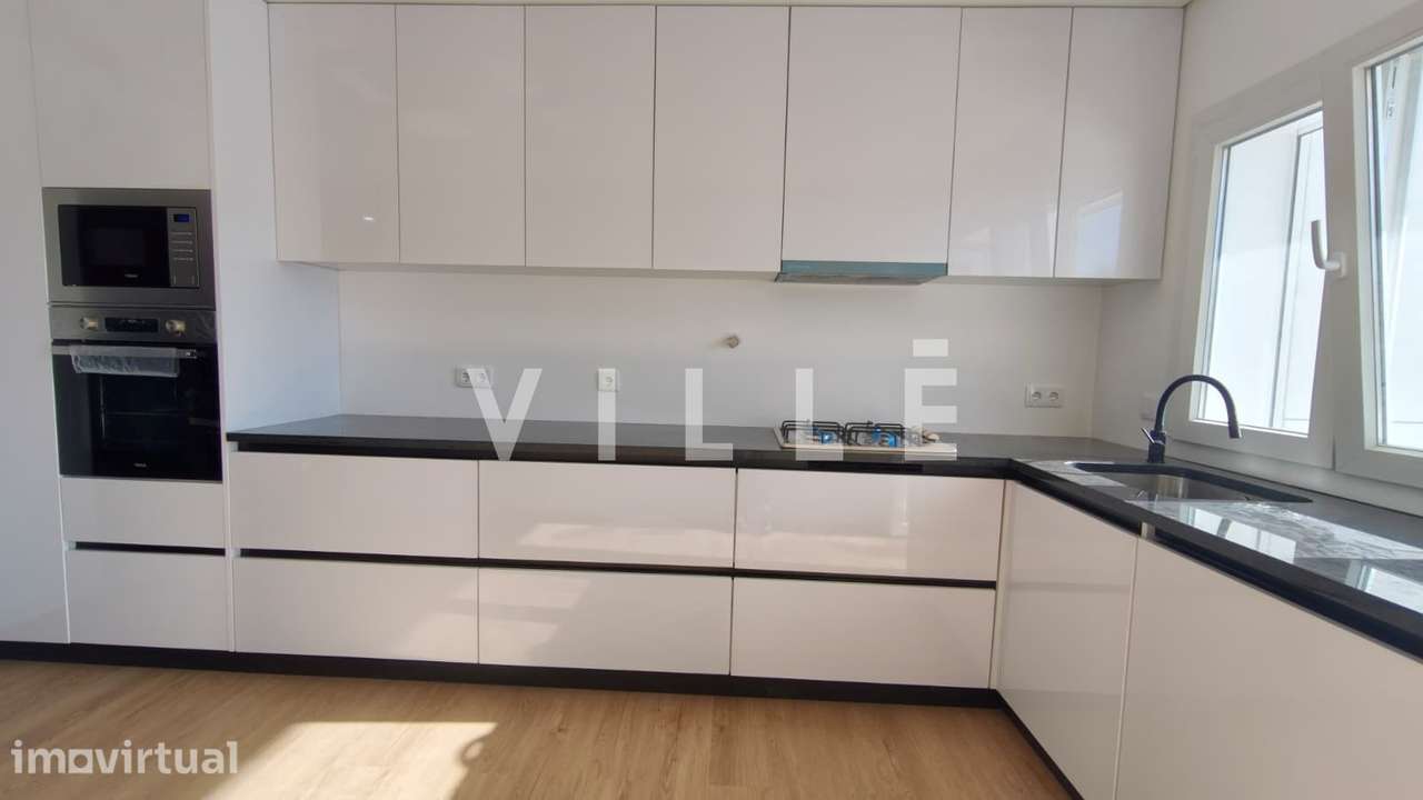Apartamento T2 Remodelado com Garagem Fechada e Jardim | Gafanha da Na - Grande imagem: 2/42