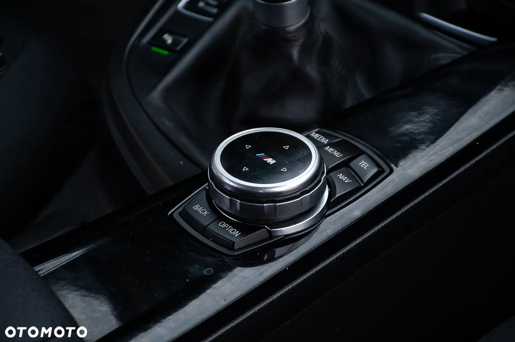 BMW Seria 3 320d Sport Line - 23