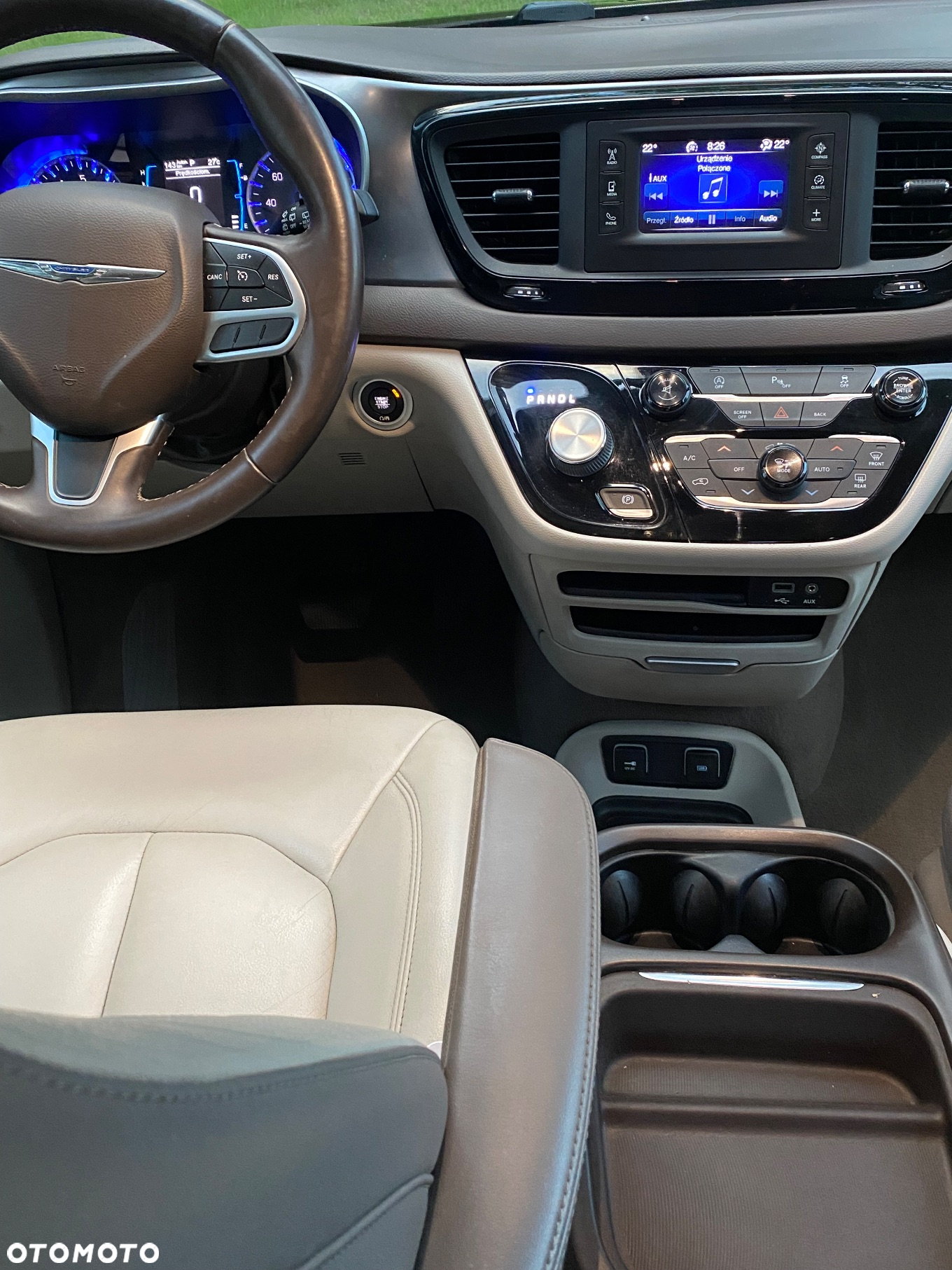 Chrysler Pacifica - 10