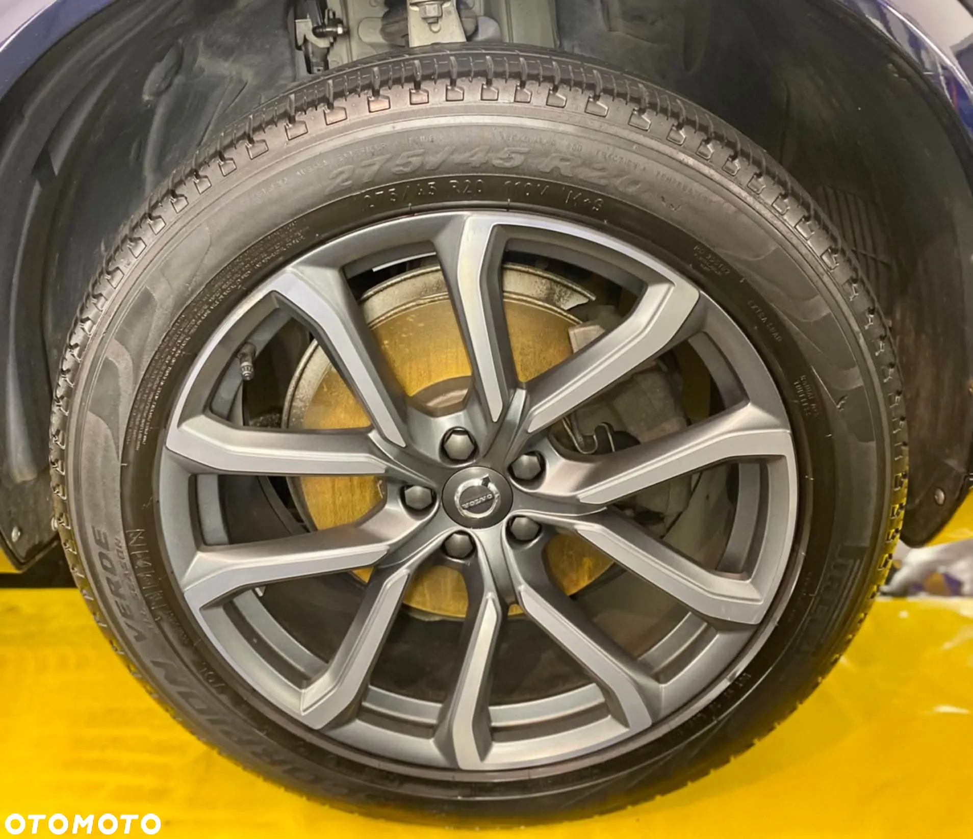 Volvo XC 90 - 8
