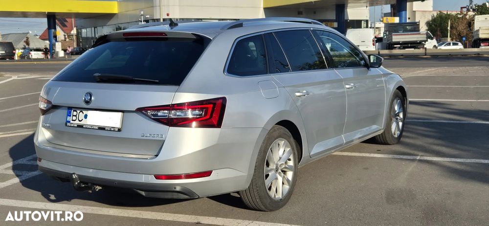 Skoda Superb 1.6 TDI DSG Ambition - 6