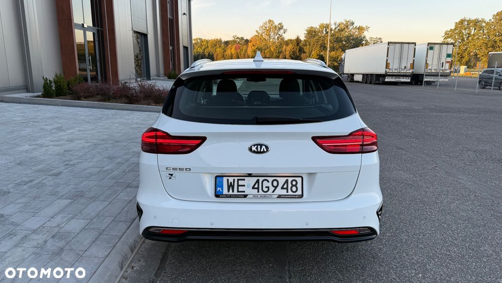 Kia Ceed 1.5 T-GDI M DCT - 10