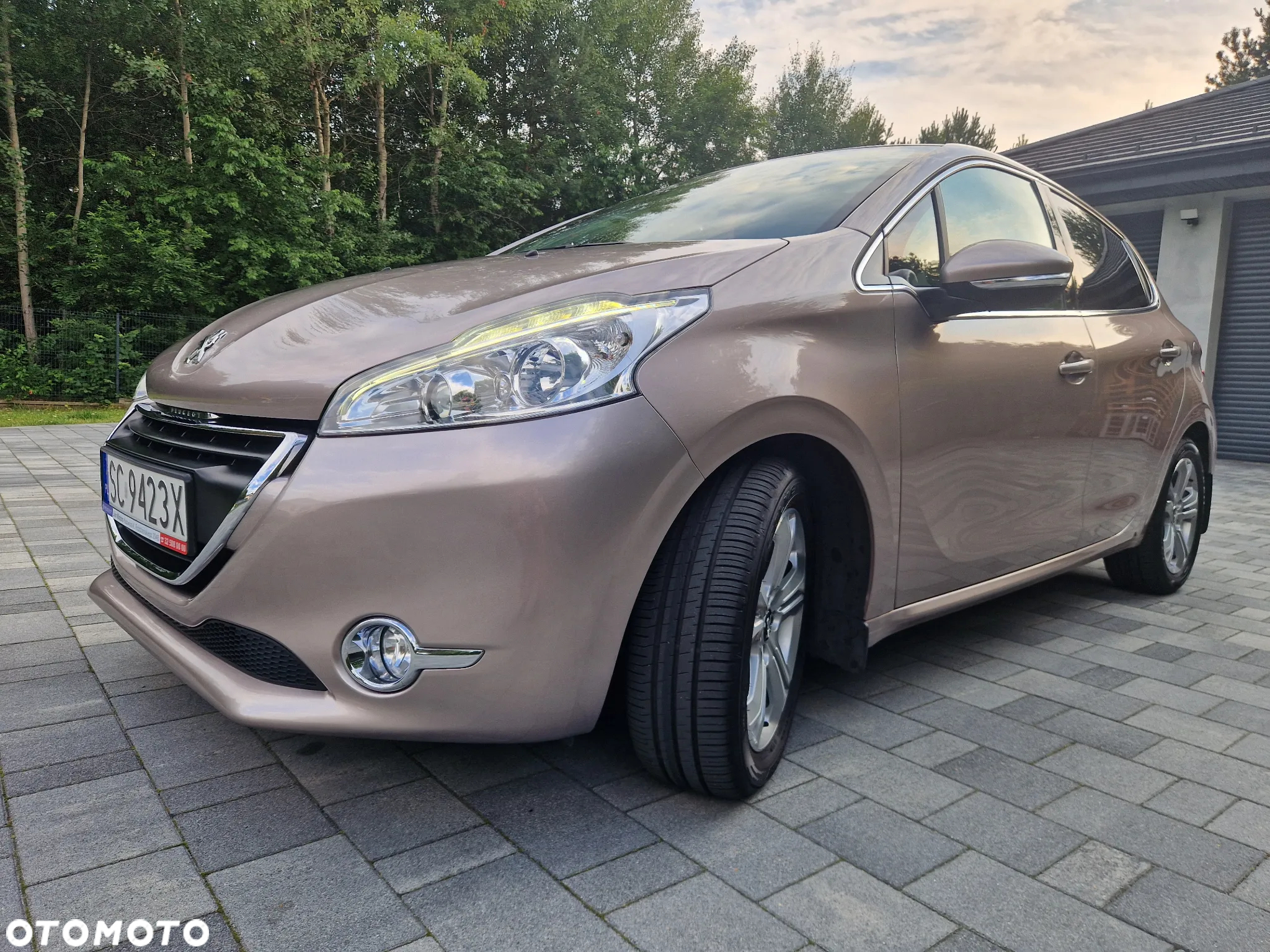 Peugeot 208 1.2 VTi Allure - 6