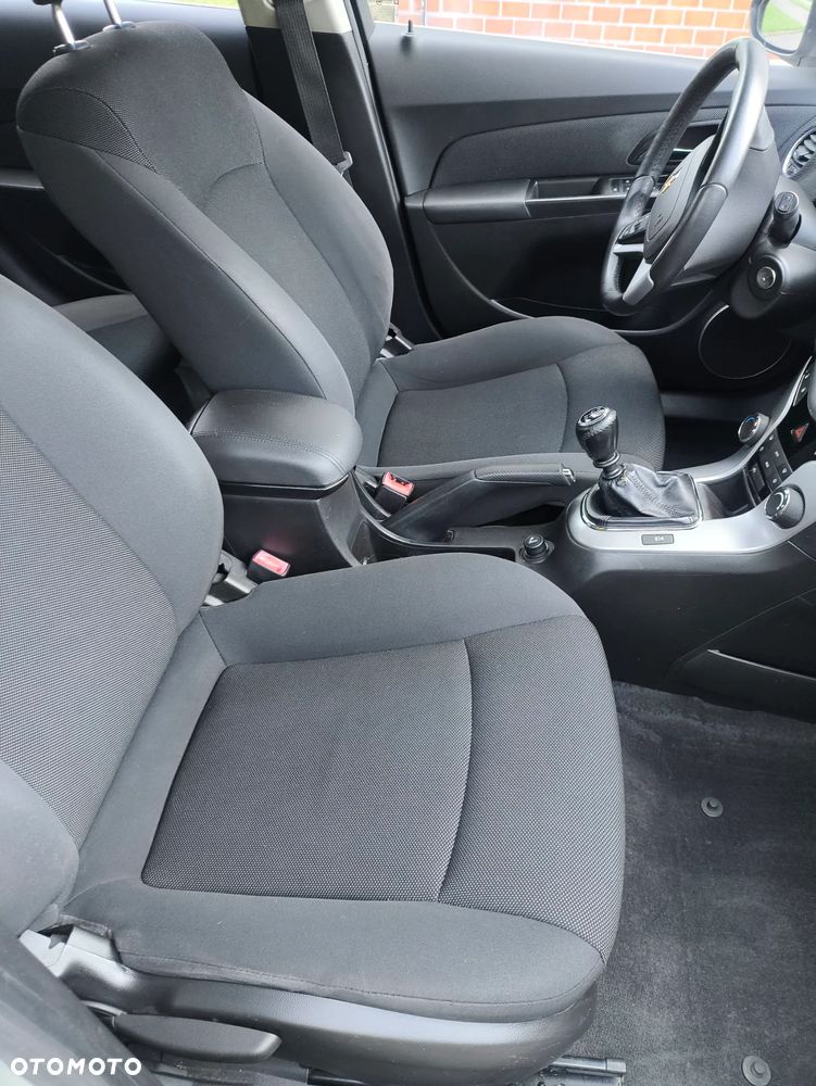 Chevrolet Cruze 1.8 LTZ - 19