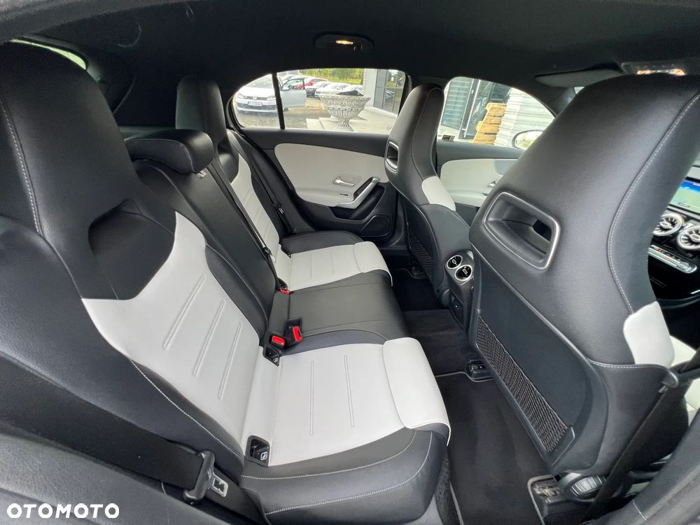 Mercedes-Benz Klasa A 250 E AMG Line 8G-DCT - 22