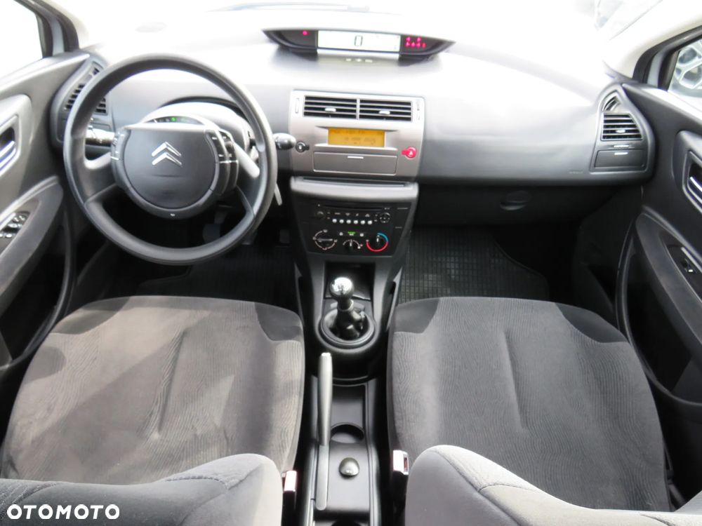 Citroën C4 1.6 VTi Impress - 32