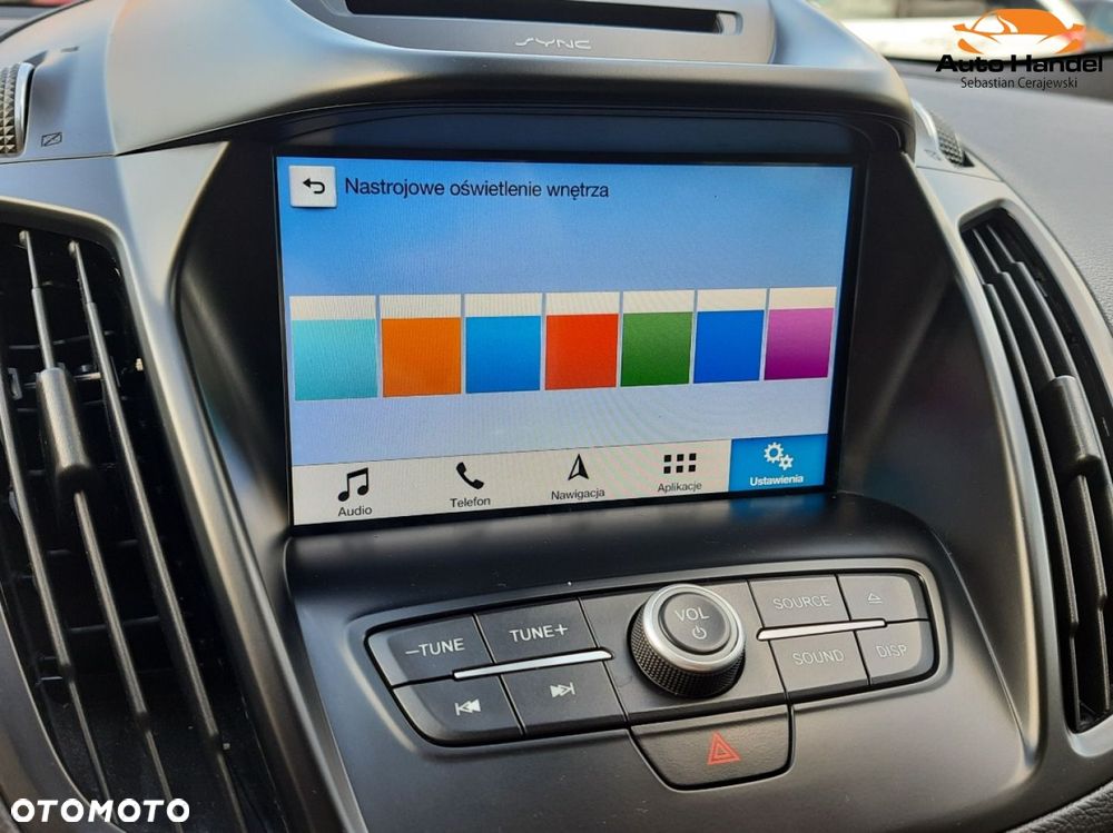 Ford Kuga 1.5 EcoBoost 2x4 Titanium - 32