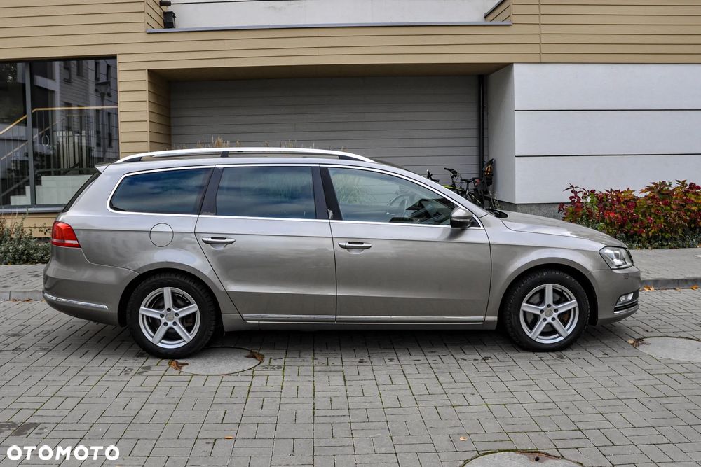 Volkswagen Passat - 5
