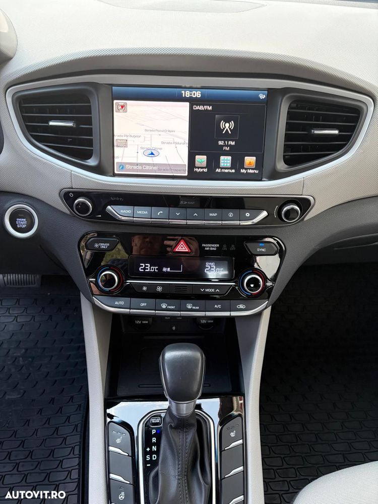Hyundai IONIQ 1.6 GDI Style - 8