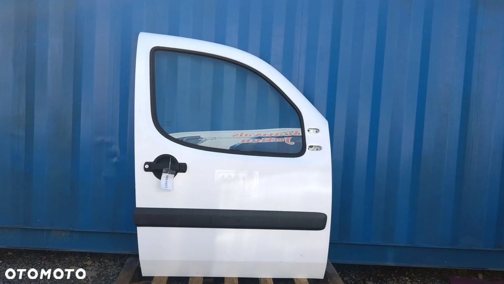 DRZWI PRZEDNIE PRAWE FIAT DOBLO 00-10 NO V224/185 - 1
