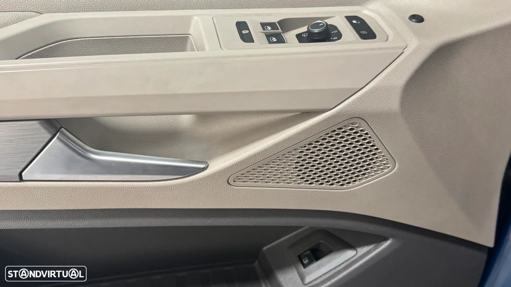 VW Multivan - 13