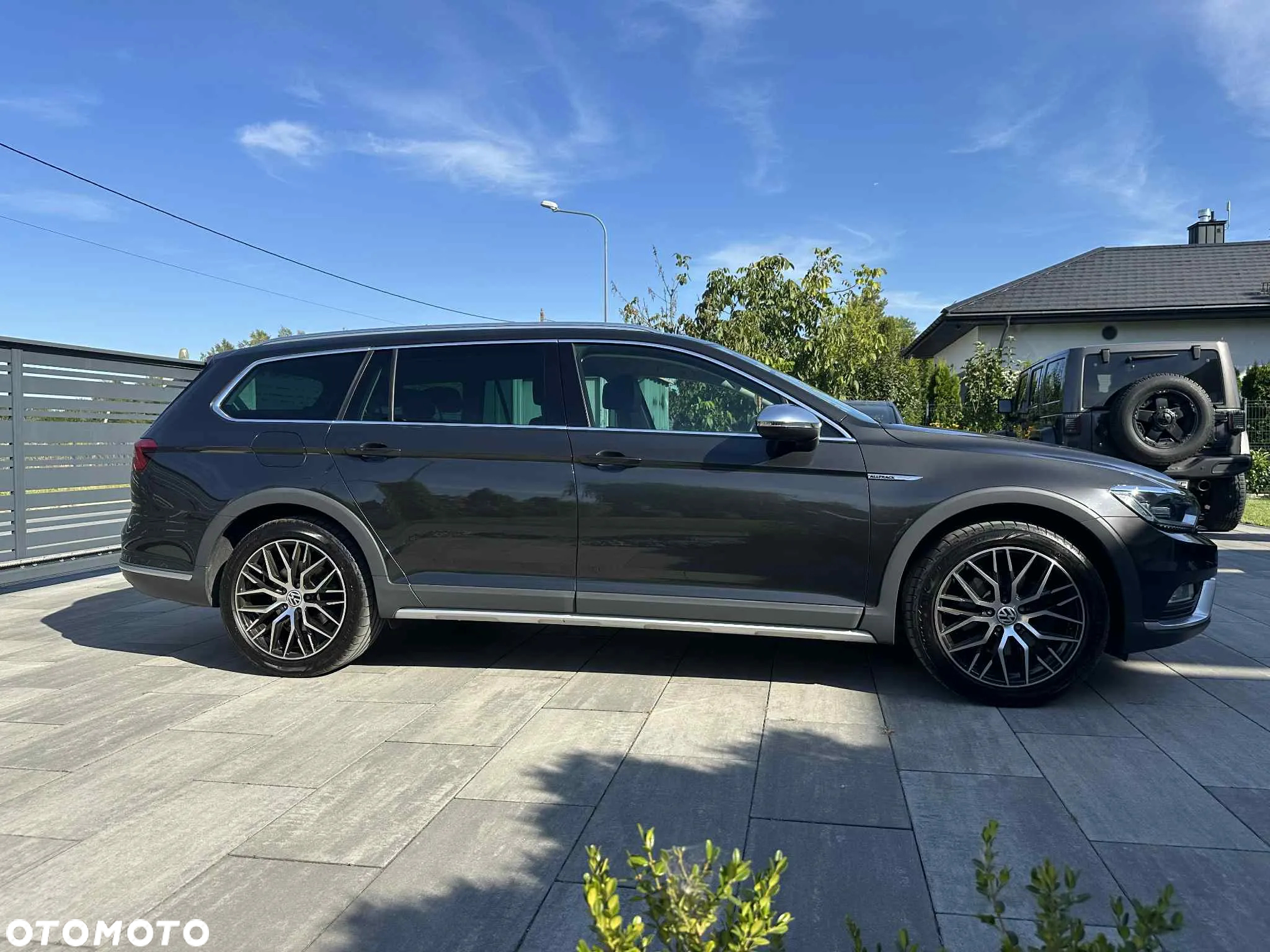Volkswagen Passat Alltrack 2.0 TSI BMT 4Mot DSG - 2