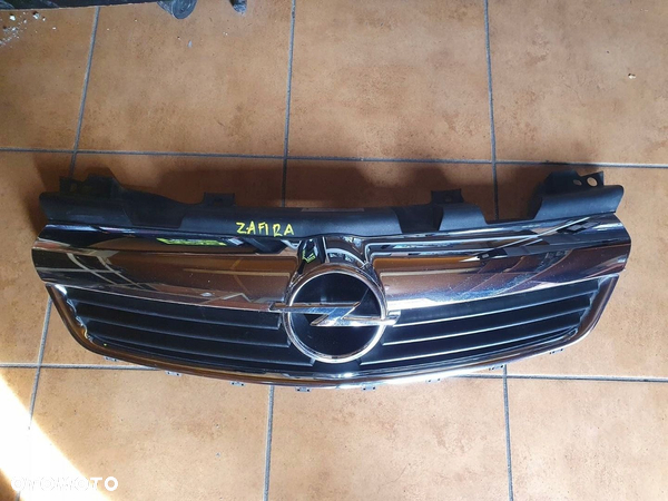 GRILL ATRAPA OPEL ZAFIRA B