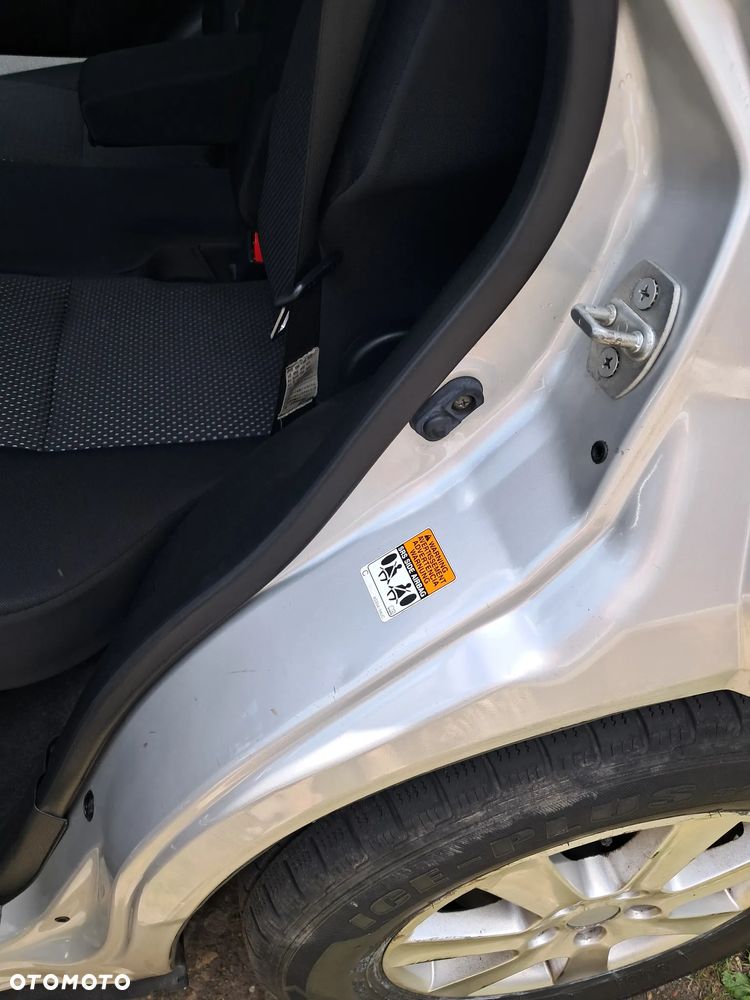 Suzuki Grand Vitara 2.0 - 25
